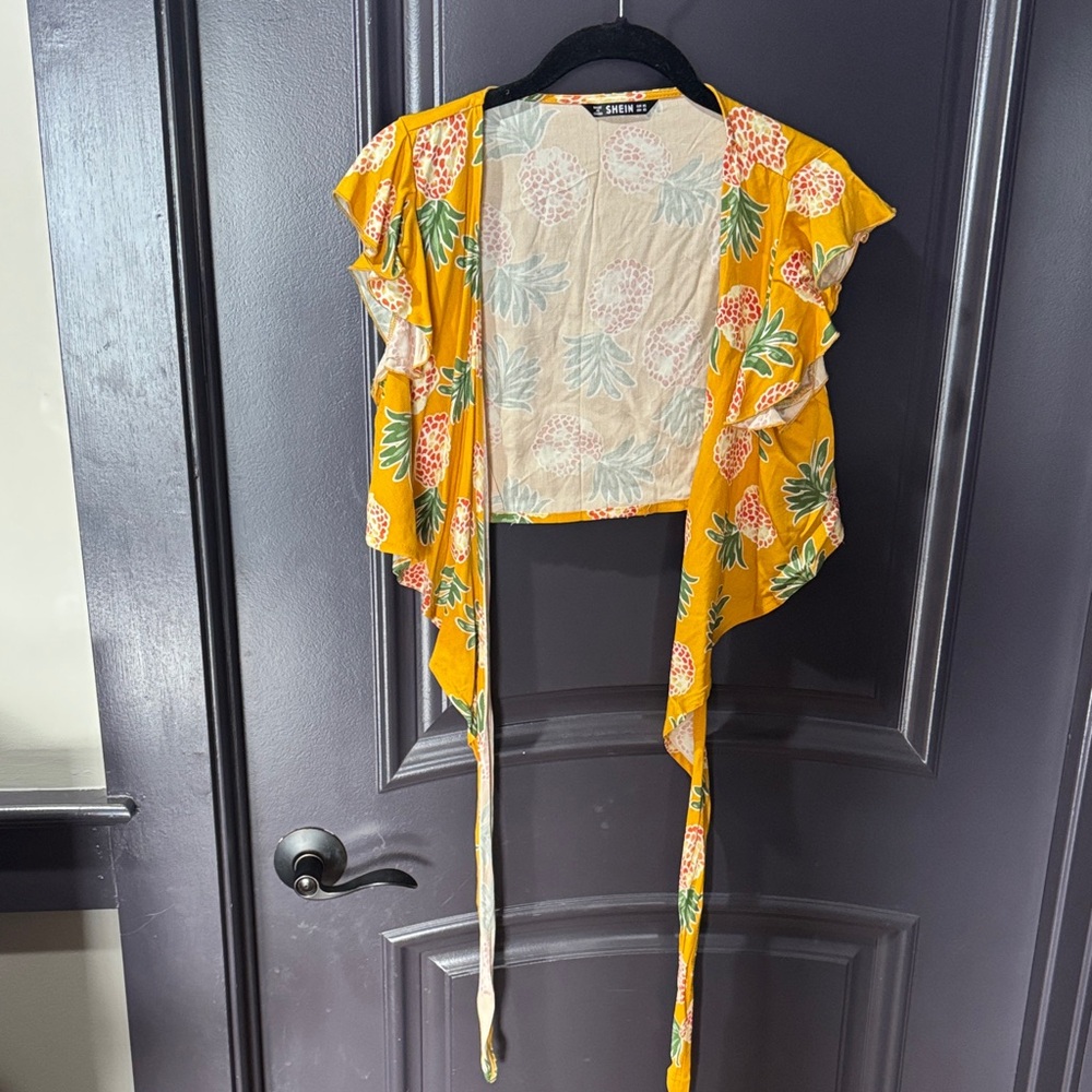 SHEIN Yellow Floral Tie-Front Top